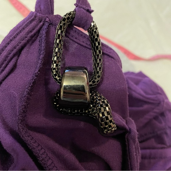 Purple cold shoulder top with metal straps - Picture 5 of 5